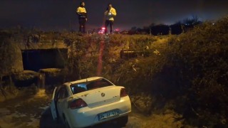 Sinopta otomobil kanala uçtu: 4 yaralı