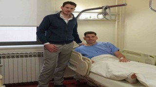 Sivassporun kalecisi Nikolic ameliyat oldu