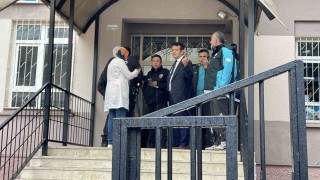 Sivasta gıda zehirlenmesi şüphesiyle 13 öğrenci hastaneye kaldırıldı