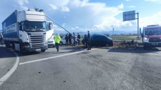 Sivasta iki otomobil çarpıştı: 6 yaralı
