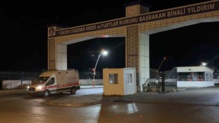 Sivasta yurtta kalan 53 öğrenci gıda zehirlenmesi şüphesiyle hastaneye başvurdu