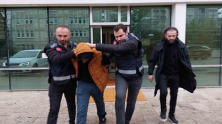 Sokak ortasında karısını öldüren koca tutuklandı