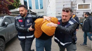 Sokak ortasında karısını öldüren şahıs saklandığı samanlıkta yakalandı
