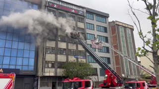 Sultangazide ayakkabı imalathanesinde korkutan yangın