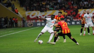 Süper Lig: Kayserispor: 1 - Çaykur Rizesor: 0 (İlk yarı)