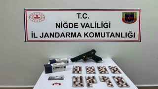 Şüphelenilen araçtan sahte avukat kimliği ile uyuşturucu çıktı