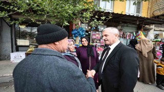 Tahmazoğlu, semt pazarı esnafını ziyaret etti