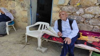 Tarihe tanıklık eden ömür: 136 yaşındaki Mehmet Reşit Akın 28 çocuğu ve 250 torunu var
