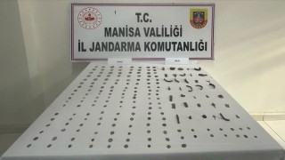 Tarihi objeler ve sikkeleri satmak isterken jandarmaya yakalandı
