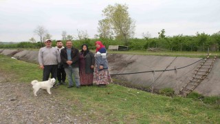 Tarlasına gidemeyen mahalle sakinleri: Yaya köprüsü istiyoruz