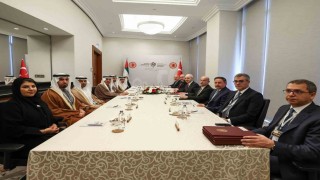 TBMM Başkanı Kurtulmuş, BAE Federal Ulusal Konseyi Başkanı Ghobash ile görüştü