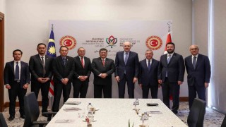 TBMM Başkanı Kurtulmuş, Malezya Temsilciler Meclisi Başkanı Abdul ile bir araya geldi