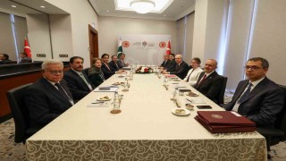 TBMM Başkanı Numan Kurtulmuş, İstanbulda Pakistan Ulusal Meclis Başkanı Sadık İle görüştü