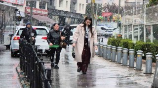 Tekirdağda lapa lapa kar yağdı