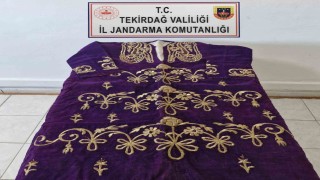 Tekirdağda tarihi eser olduğu değerlendirilen kıyafet ele geçirildi