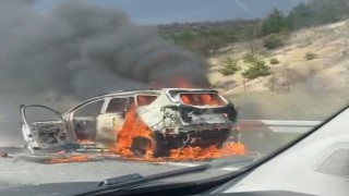 TEM Otoyolunda cip alev alev yandı