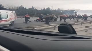 TEM Otoyolunda zincirleme kazada 4 polis memuru yaralandı