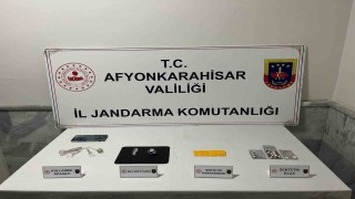 Tır şoförü uyuşturucu satarken suçüstü yapıldı