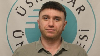 Topuk Çatlağı Neden Olur? Podolog Uyardı: Bu Hatalar Ayak Sağlığınızı Tehdit Ediyor!