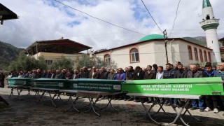 Trafik kazasında hayatını kaybeden Güleç ailesi, son yolculuğuna uğurlandı