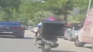 Trafikte akrobatik hareketler yapan motosikletliye 86 bin lira ceza kesildi