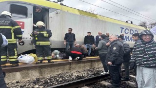 Tren ile peron arasında sıkışan kadın yaralandı