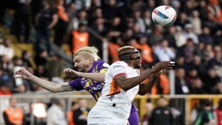 Trendyol Süper Lig: Eyüpspor: 0 - Galatasaray: 1 (İlk yarı)