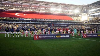 Trendyol Süper Lig: Fenerbahçe: 0 - Kayserispor: 1 (Maç devam ediyor)