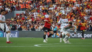 Trendyol Süper Lig: Göztepe: 0 - Beşiktaş: 1 (İlk yarı)