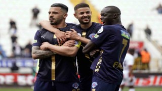 Trendyol Süper Lig: Kasımpaşa: 3 - Sivasspor: 1 (Maç sonucu)