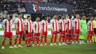 Trendyol Süper Lig: Sivasspor: 0 - Fenerbahçe: 0 (Maç devam ediyor)
