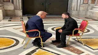 Trump, Papa Franciscusun cenaze töreni öncesi Zelenskiy ile görüştü