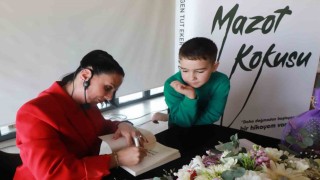 Türkçe öğretmeninden Mazot Kokusu kitabı
