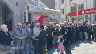 Türkelide ilk hacı kafilesi dualarla uğurlandı