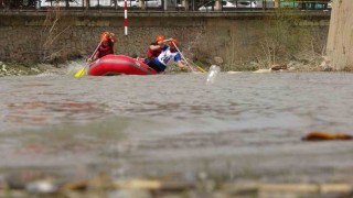 Türkiye Rafting Şampiyonasının ikinci gününde de heyecan doruktaydı