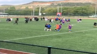 U18 Türkiye Şampiyonasında yeşil saha adeta ring alanına döndü