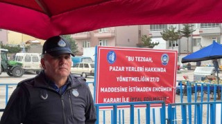 Ucuz yemesinler diyerek domatesleri çöpe dökmüştü: O esnafın tezgahı kapatıldı