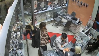 Ümraniyede kuyumcuda hırsızlık anı kamerada
