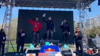 Ümraniyeli Sporcu Bosphorus Çeyrek Maraton Yarışlarında şampiyon oldu