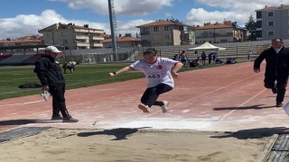 Uzun atlamada gümüş madalya Denizliye geldi
