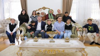 Vali Eldivan, Sevgi Evinde kalan çocuklarla bir araya geldi
