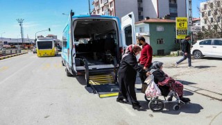 Van Büyükşehir Belediyesinden engellilere ulaşım desteği