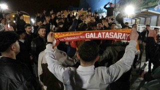 Vanda Galatasaraylı taraftarların derbi sevinci