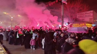 Vanda İsrailin Gazzeye yönelik saldırıları protesto edildi