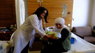 Vanda sağlık ekipleri zamanla yarıştı: Anne ve bebek hayata döndü