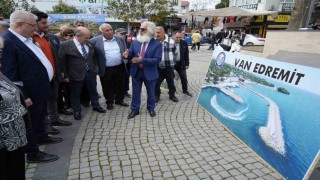 Vanın kurtuluşu Balıkesir Edremitte kutlandı