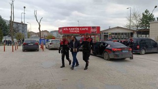 Yabancı uyruklu dolandırıcı kovalamaca sonucu yakalandı