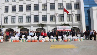 Yalovada çiftçiye 1 ton 890 kilo ayçiçeği tohumu dağıtıldı