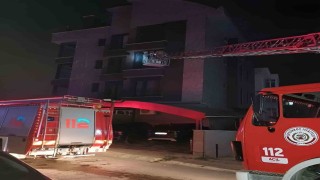Yalovada yangın çıkan apartmanda mahsur kalan 7 kişiyi itfaiye kurtardı