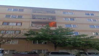Yanık unutulan sigara balkonu küle çevirdi
